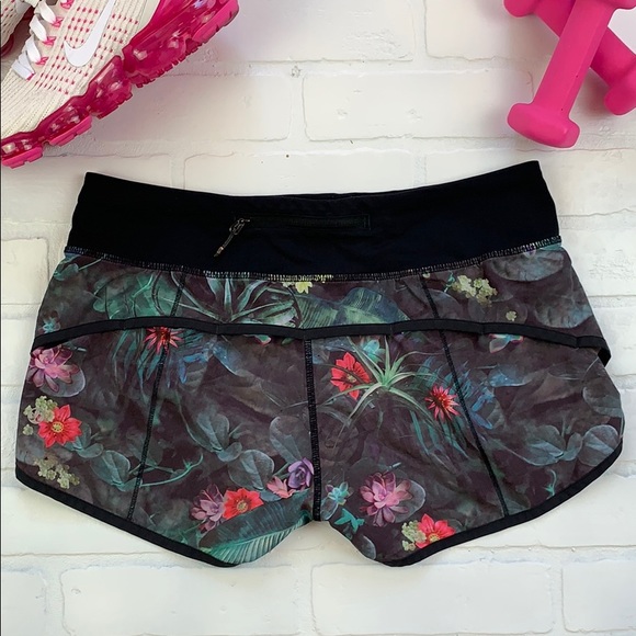 🍋Lululemon Speed Short! - Picture 2 of 8